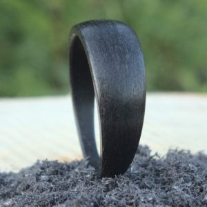 pierścionek drewniany tinto nero