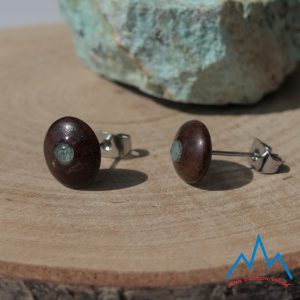 kolczyki drewniane wkrętki palisander z turkusem afrykańskim